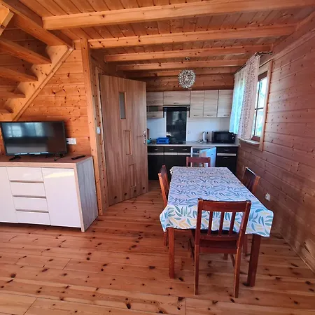 Gościniak Domek letniskowy *