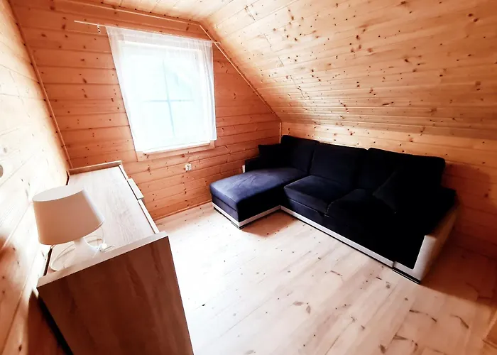 Gościniak Domek letniskowy *