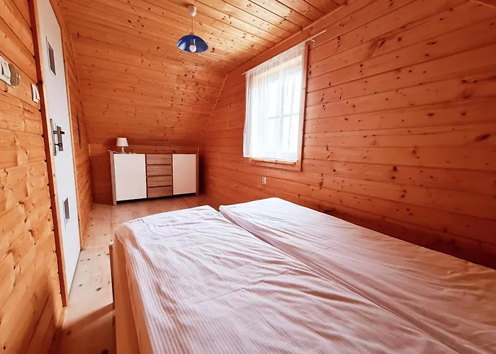 Gościniak Domek letniskowy *